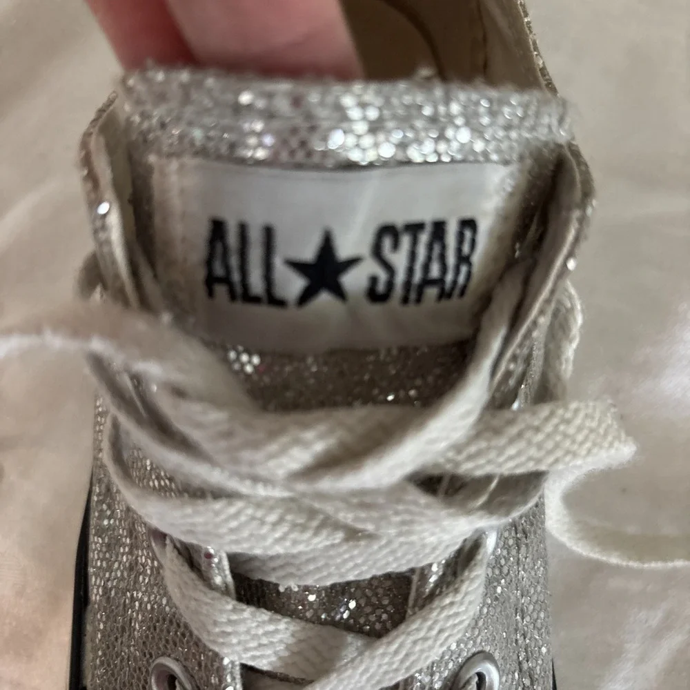 Converse All-Star, Glitter Shoes, Kids Style Sizing Men's 4 Womens 5‎